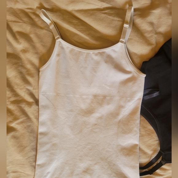 Shapemint Empetua Cami Tank Shaper x2 - Picture 4 of 12